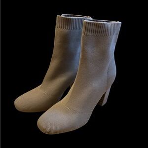 MIA NWT Tan  Ankle Boots Sleek Design